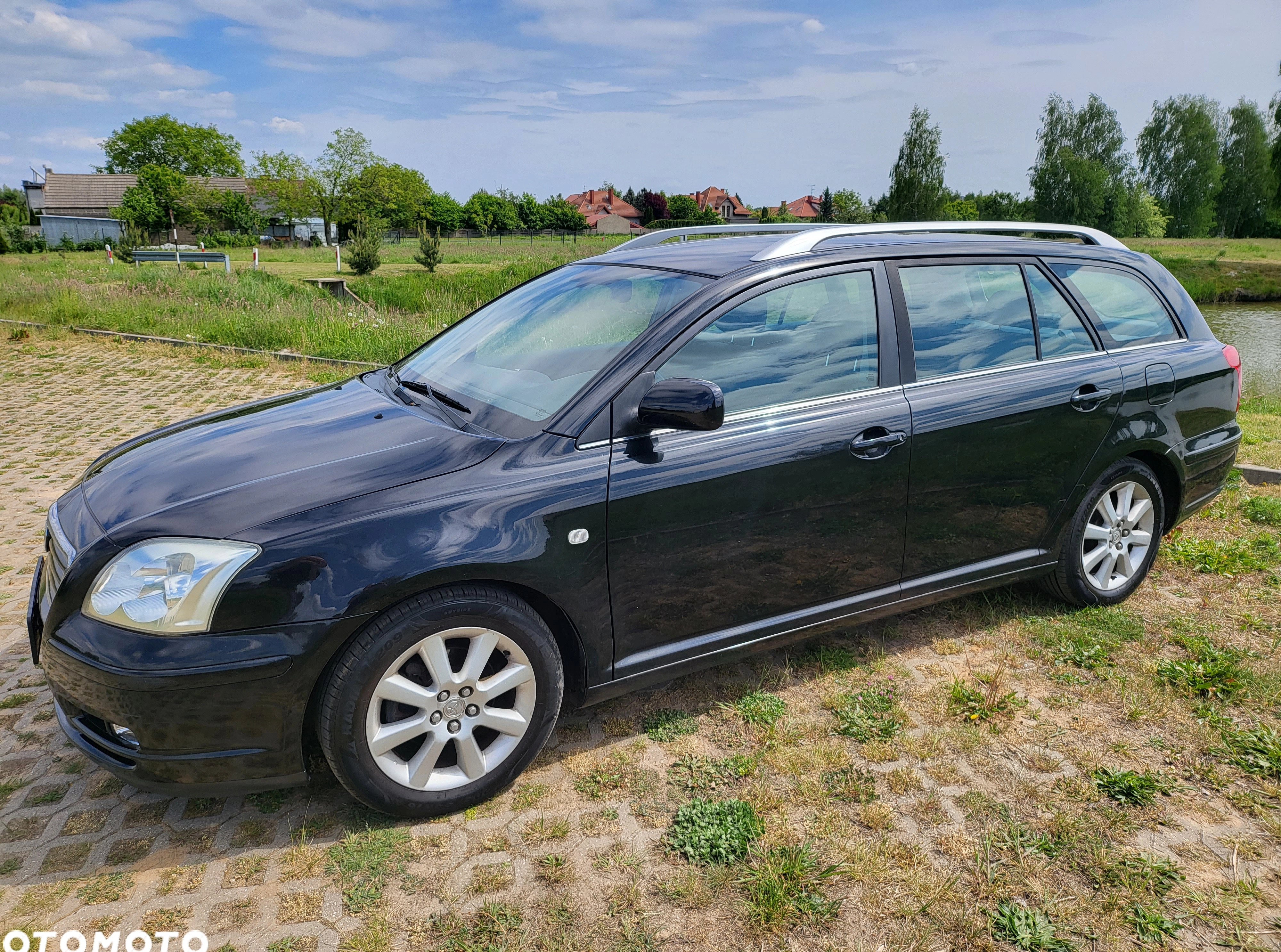 Toyota Avensis cena 11909 przebieg: 289000, rok produkcji 2004 z Sieradz małe 436